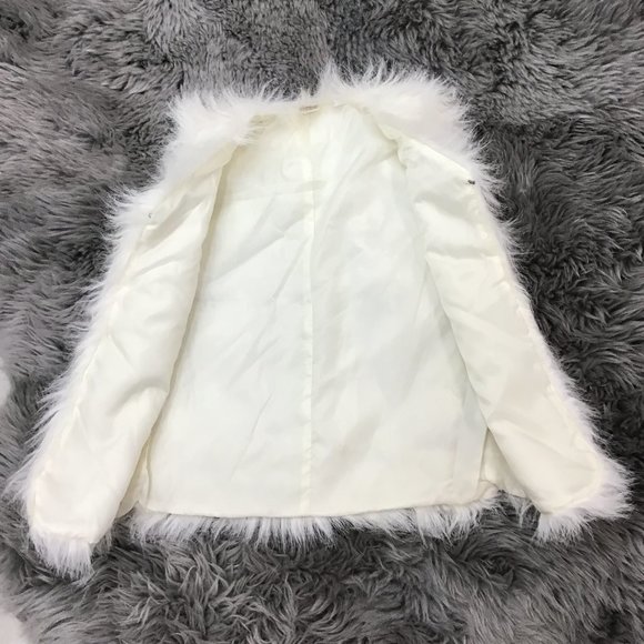 Canyon River Blues | Girl's Faux Fur Vest | Large - Picture 2 of 3